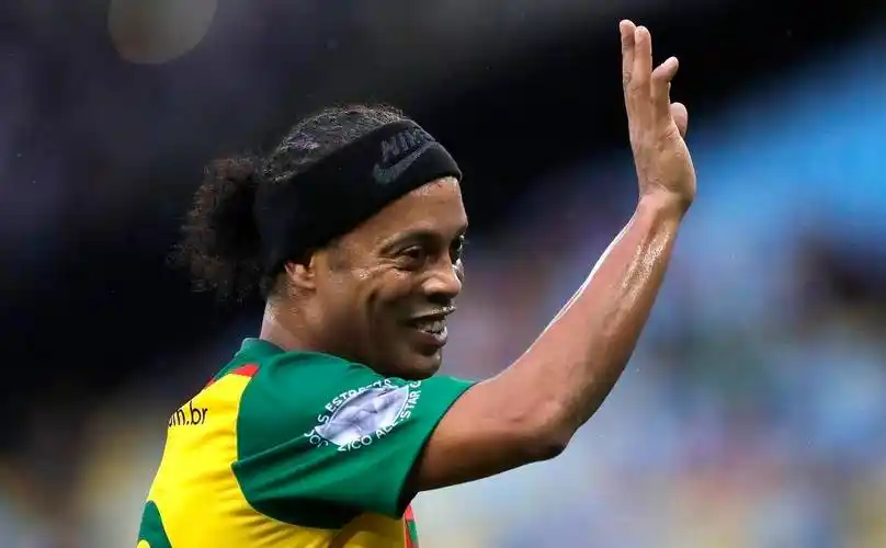 三菱电机自 三菱电机自